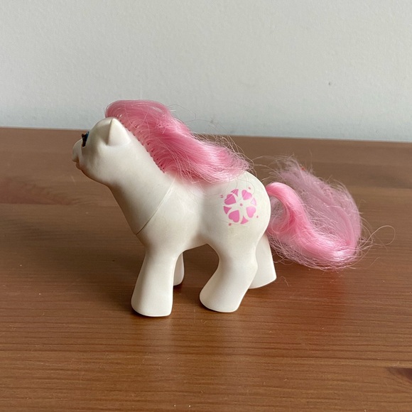 Vintage My Little Pony 1986 - G1 Baby SUNDANCE -White Beddy Bye Eyes Pony Figure - Picture 2 of 2